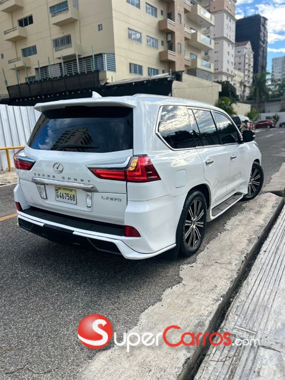 2016 Lexus LX 570 Super Sport — foto 5 / 12