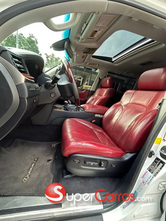 2016 Lexus LX 570 Super Sport — foto 11 / 12