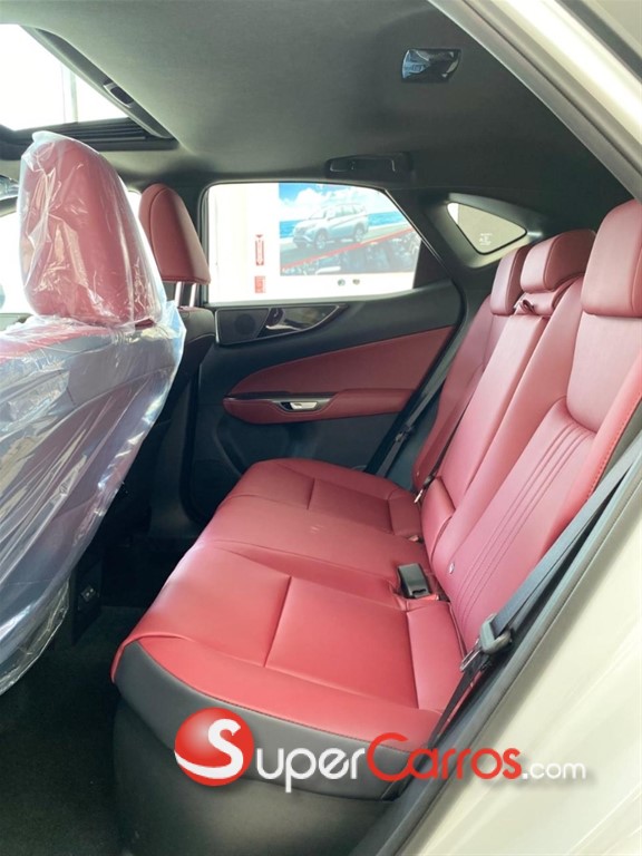 2026 Lexus NX 350 Hybrid — foto 5 / 7