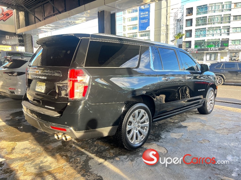 2022 Chevrolet Suburban Premier — foto 3 / 12