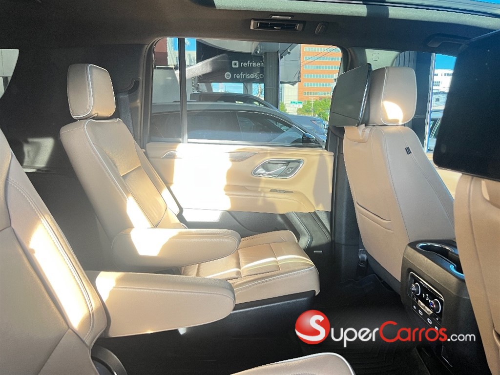 2022 Chevrolet Suburban Premier — foto 10 / 12