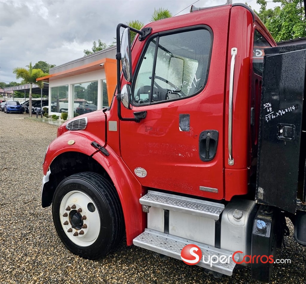 2011 Freightliner M2-106 — foto 4 / 10