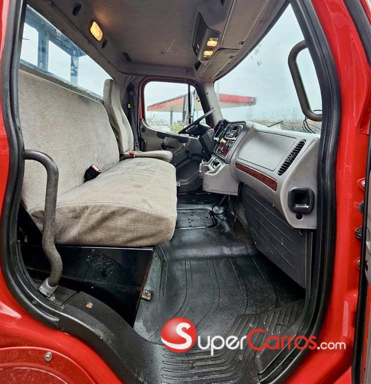 2011 Freightliner M2-106 — foto 6 / 10