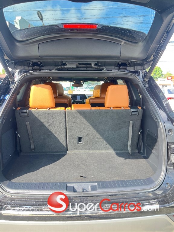 2020 Toyota Highlander Platinum — foto 7 / 10