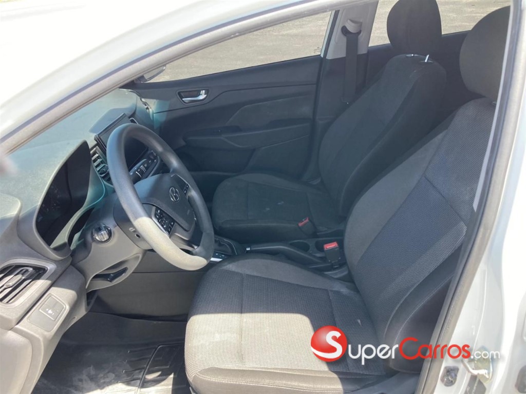 2023 Hyundai Accent — foto 6 / 9