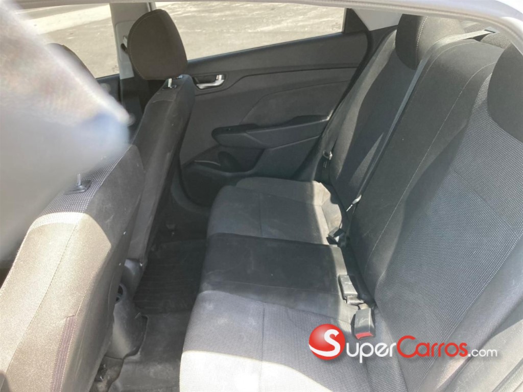 2023 Hyundai Accent — foto 8 / 9