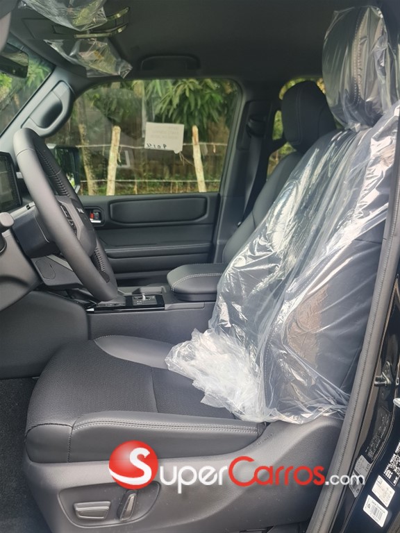 2026 Toyota Land Cruiser Prado All Rounder — foto 6 / 8