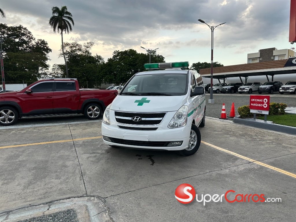 2014 Hyundai Grand Starex AMBULANCIA — foto 2 / 12