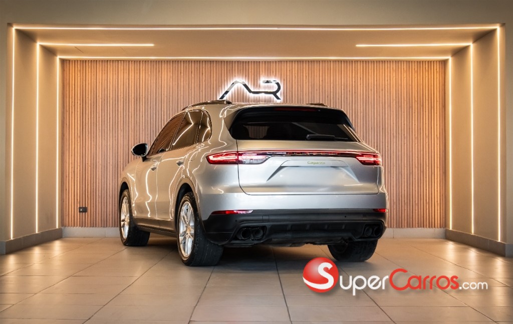 2022 Porsche Cayenne E-Hybrid — foto 5 / 12