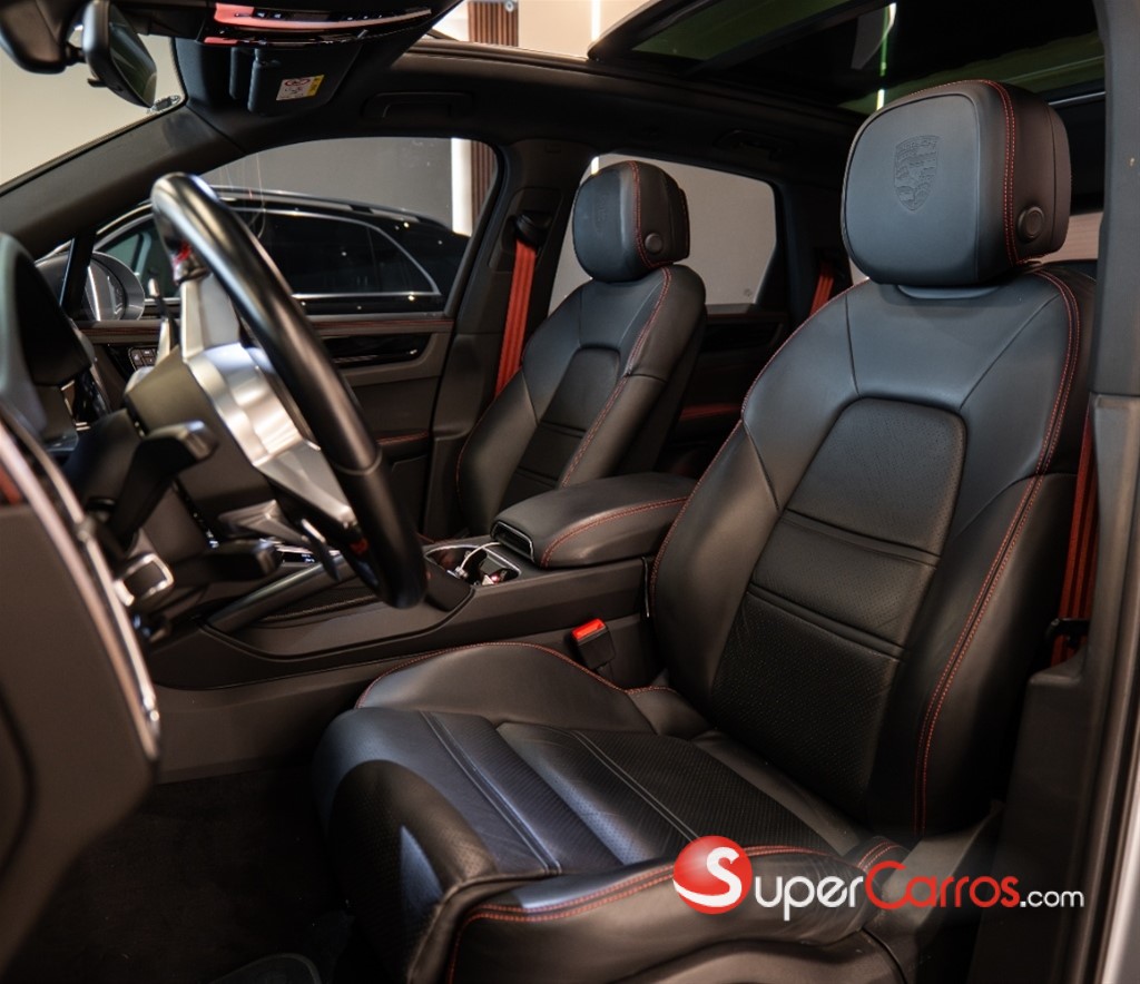 2022 Porsche Cayenne E-Hybrid — foto 9 / 12