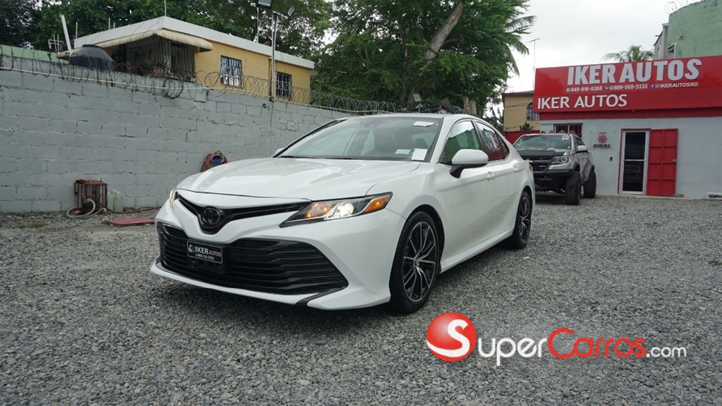 2020 Toyota Camry LE