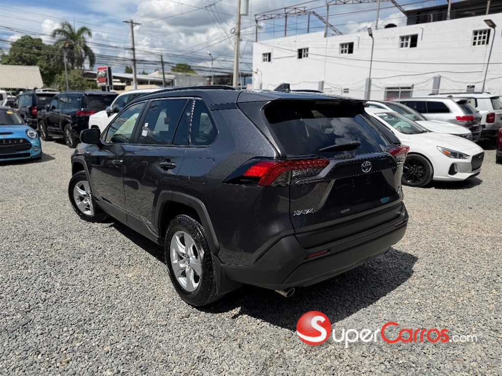 2019 Toyota RAV4 LE Hibrid — foto 4 / 12