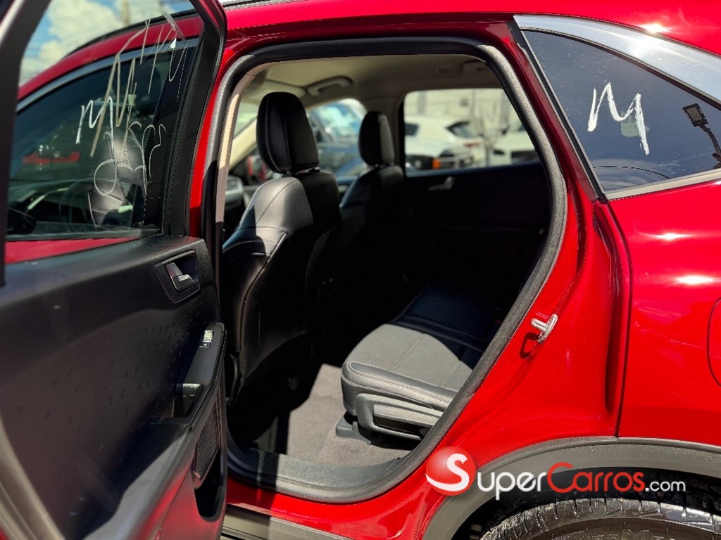 2020 Ford Escape SEL — foto 6 / 11
