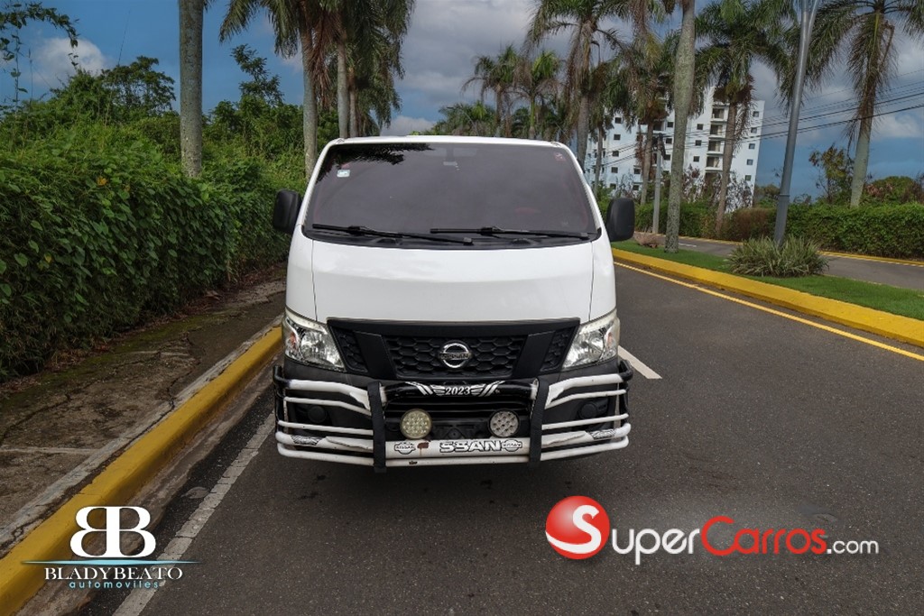 2018 Nissan Urvan Cargo — foto 2 / 10