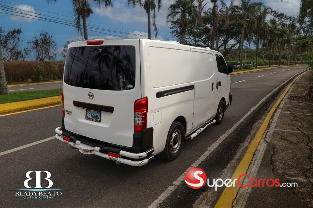 2018 Nissan Urvan Cargo — foto 7 / 10