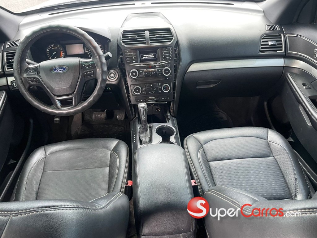 2016 Ford Explorer XL 4x4 — foto 6 / 7