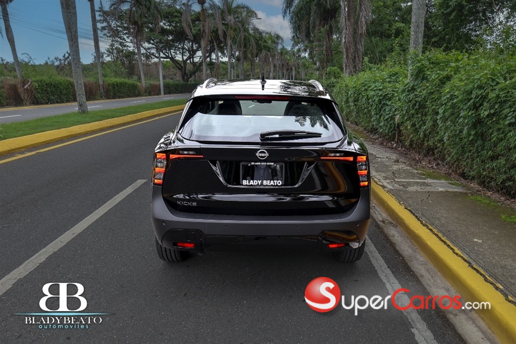 2026 Nissan Kicks Exclusive — foto 10 / 12