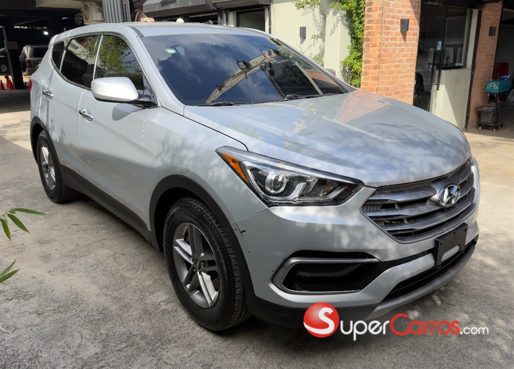 2017 Hyundai Santa Fe Sport — foto 2 / 8