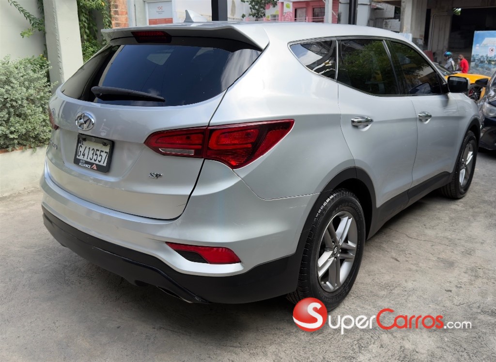2017 Hyundai Santa Fe Sport — foto 4 / 8