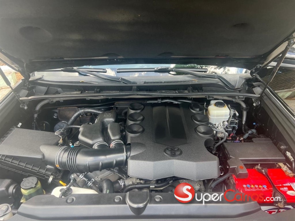 2015 Toyota 4 Runner Limited — foto 5 / 8