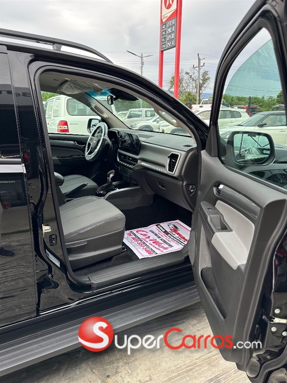 2026 Chevrolet Colorado LTZ — foto 8 / 10
