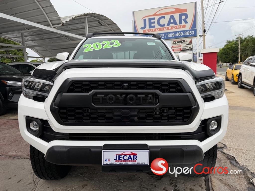 2023 Toyota Tacoma TRD OFF ROAD — foto 2 / 11
