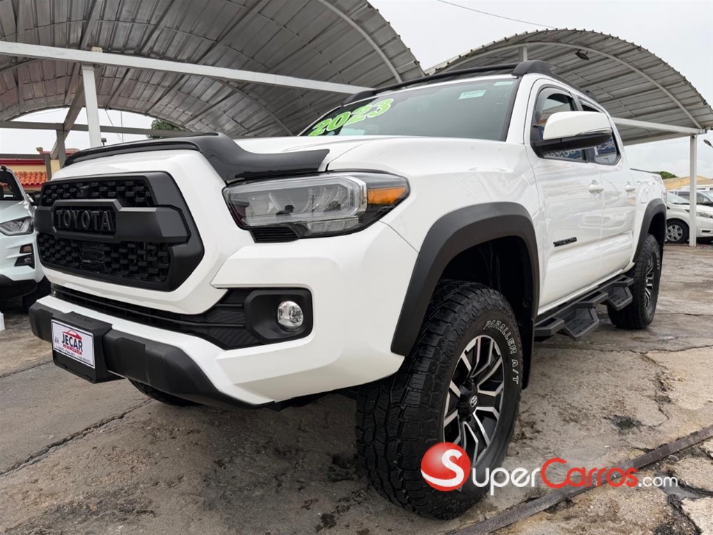 2023 Toyota Tacoma TRD OFF ROAD — foto 3 / 11