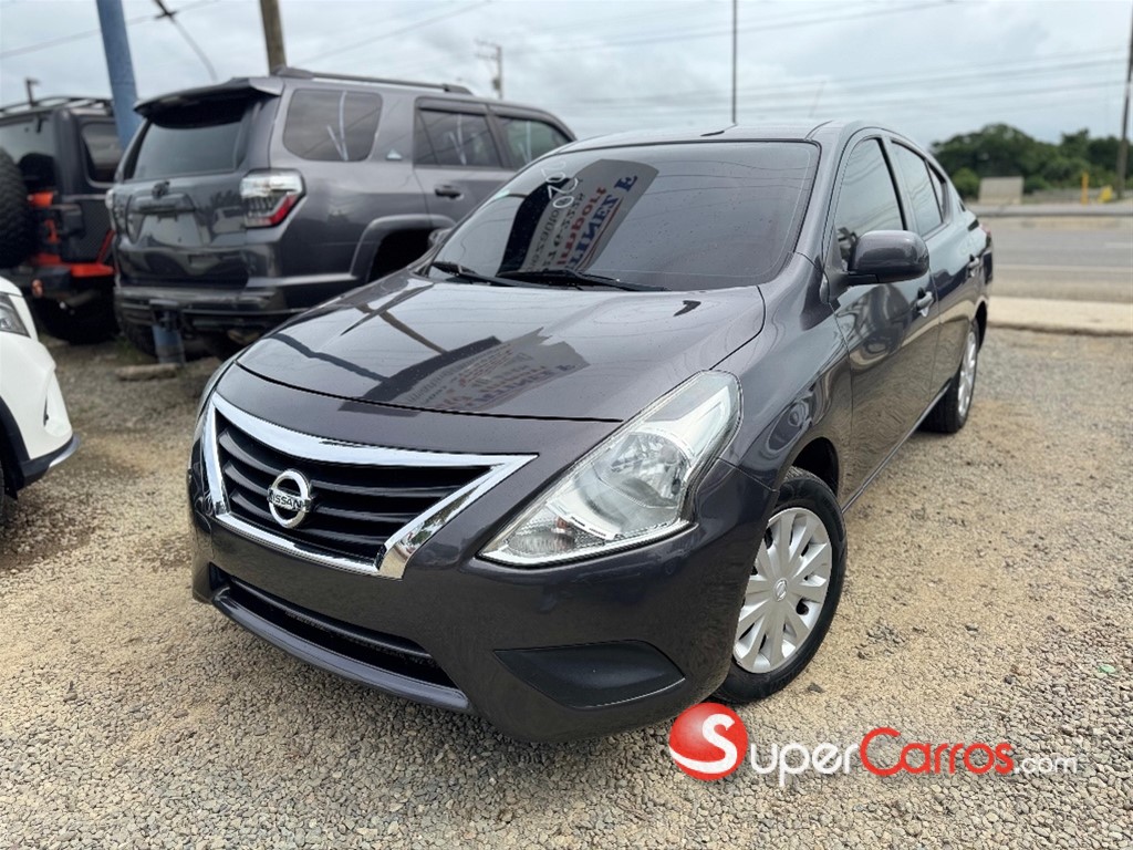2020 Nissan Versa — foto 3 / 11