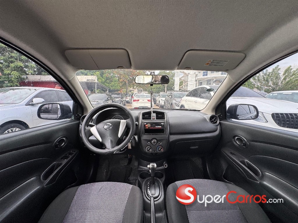2020 Nissan Versa — foto 11 / 11