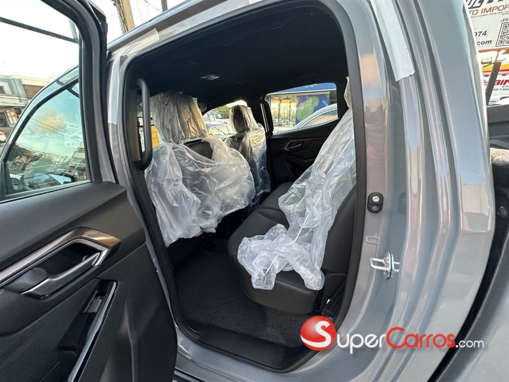 2026 Isuzu DMAX LSE — foto 5 / 9