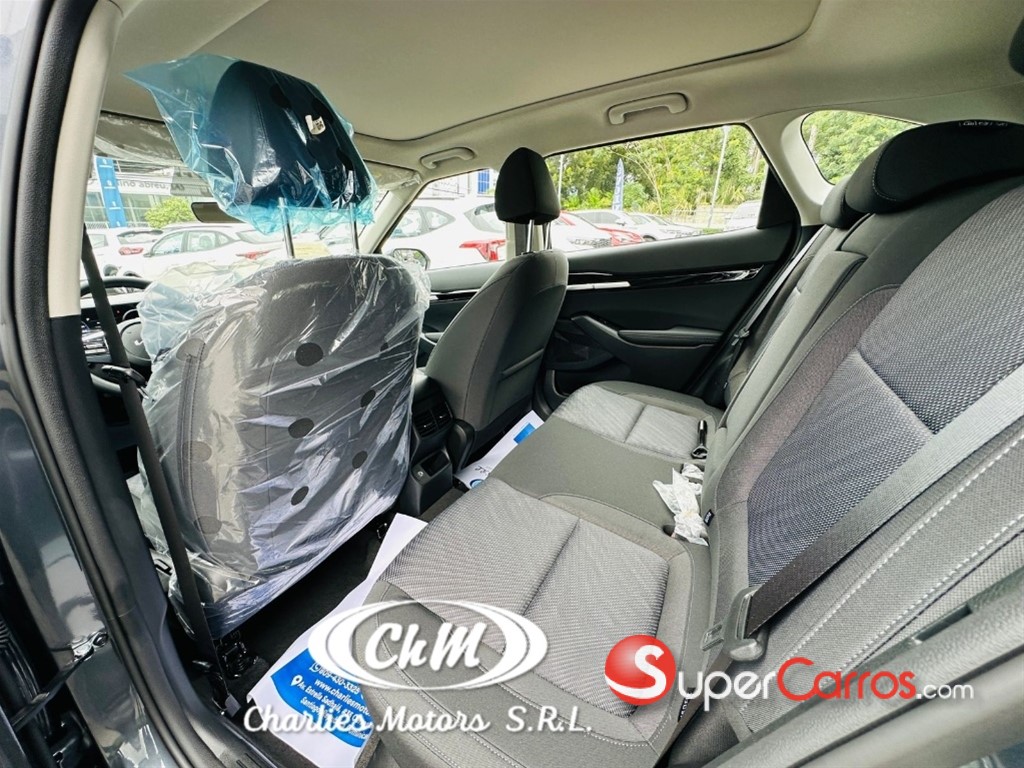 2027 Kia Seltos — foto 6 / 9