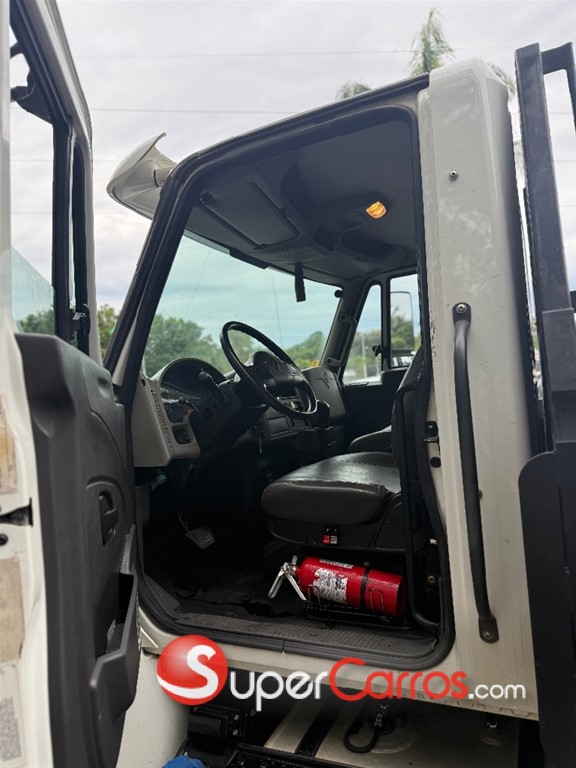 2015 International Durastar 4300 — foto 8 / 12