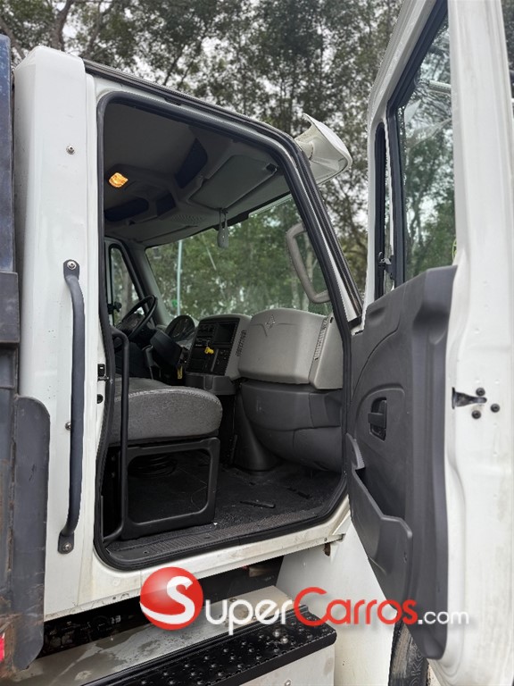 2015 International Durastar 4300 — foto 9 / 12