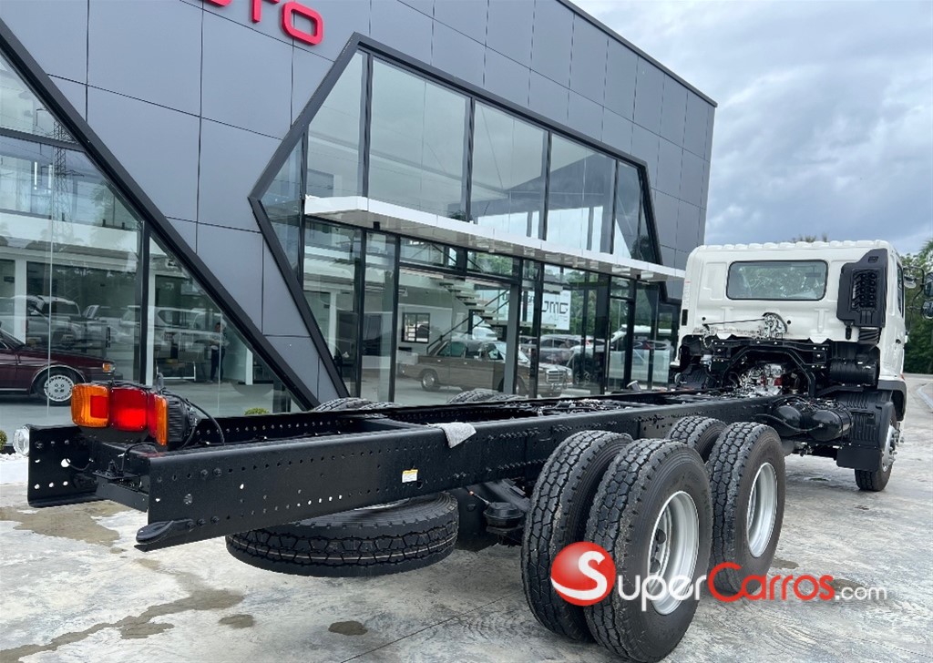 2025 Hino 500 — foto 9 / 12