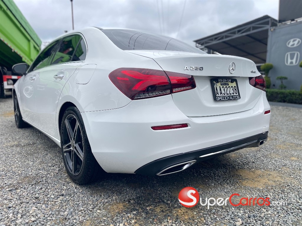 2019 Mercedes-Benz Clase A 220 4Matic — foto 3 / 8