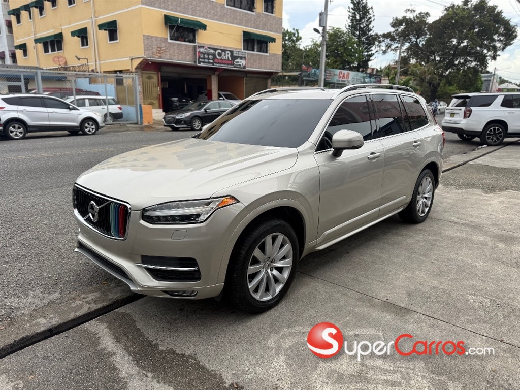 2016 Volvo XC90 Momentum T6 — foto 2 / 11