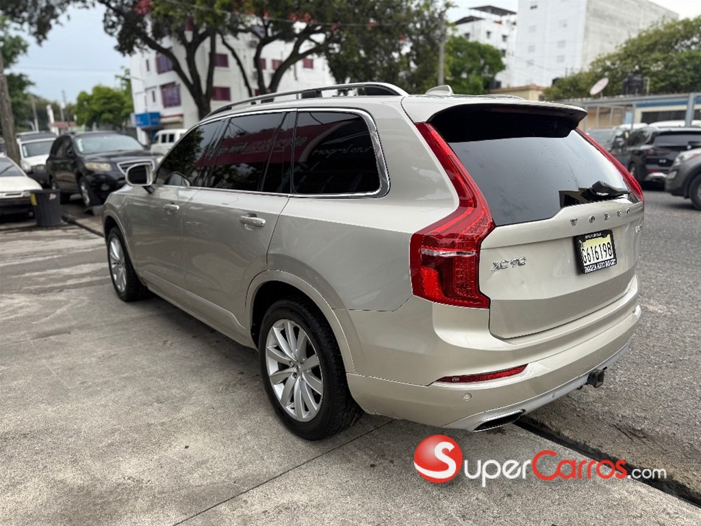 2016 Volvo XC90 Momentum T6 — foto 6 / 11
