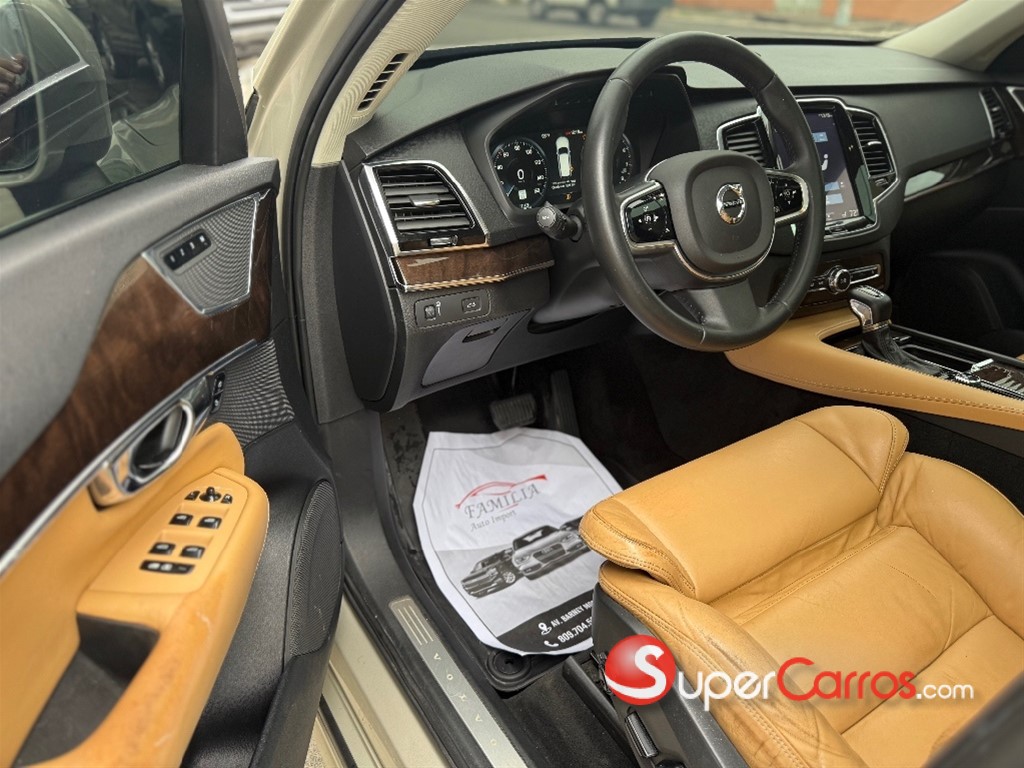 2016 Volvo XC90 Momentum T6 — foto 7 / 11