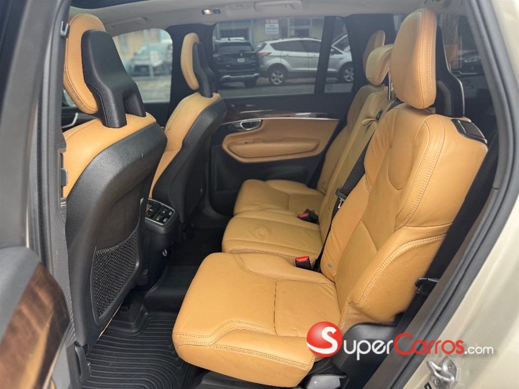 2016 Volvo XC90 Momentum T6 — foto 9 / 11