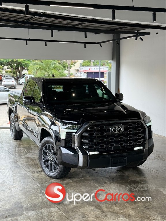 2022 Toyota Tundra Platinum