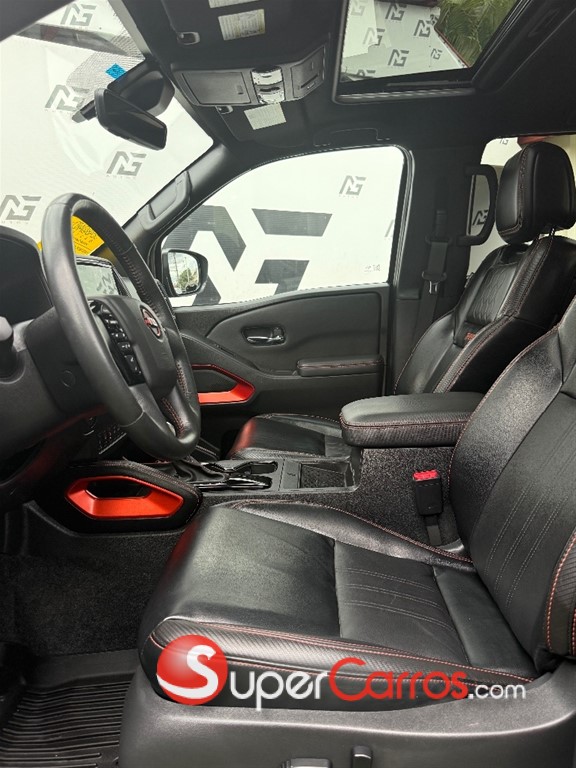 2023 Nissan Frontier Pro-4X — foto 8 / 12