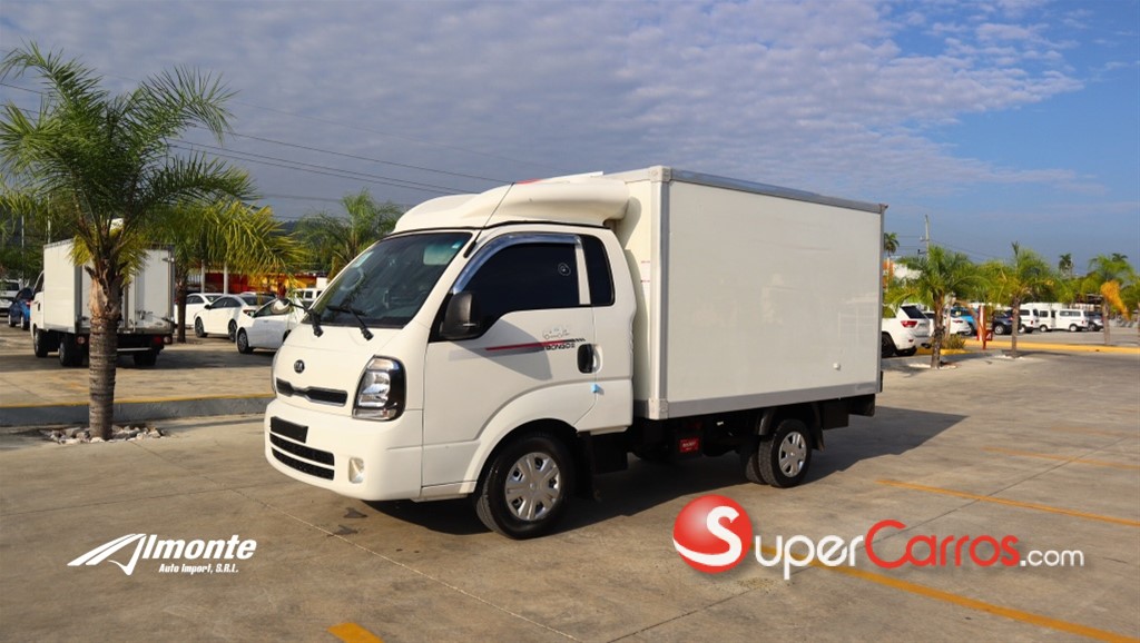 2020 Kia Bongo III — foto 2 / 12