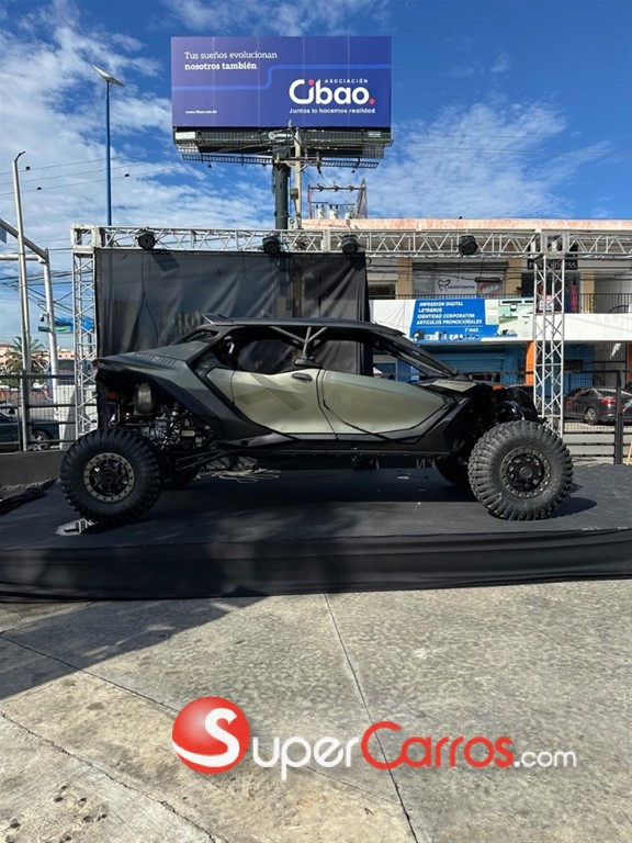 2026 Can Am Maverick R MAX X RC Smart Shox — foto 2 / 10