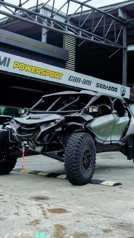 2026 Can Am Maverick R MAX X RC Smart Shox — foto 5 / 10