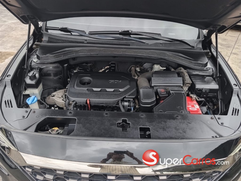 2019 Hyundai Santa Fe SE — foto 9 / 12