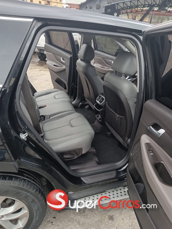 2019 Hyundai Santa Fe SE — foto 12 / 12