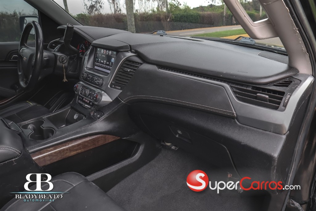 2019 Chevrolet Suburban LT — foto 4 / 11