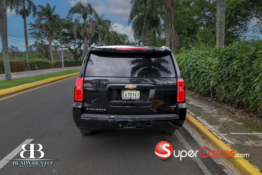 2019 Chevrolet Suburban LT — foto 9 / 11