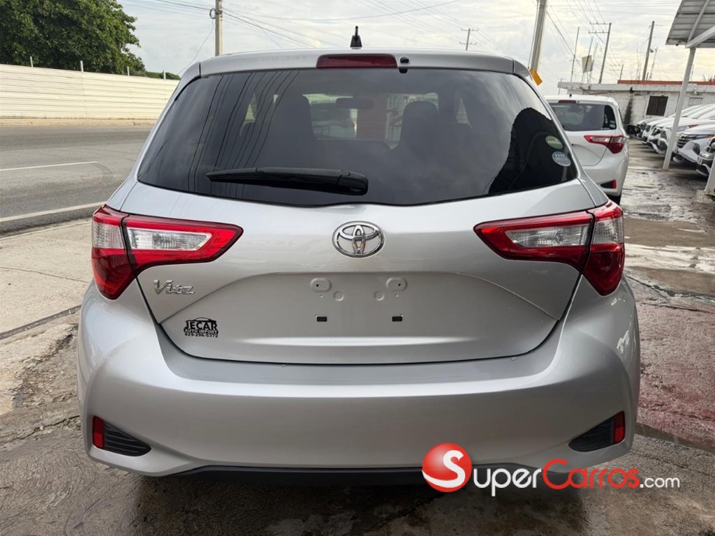 2020 Toyota VITZ — foto 4 / 10