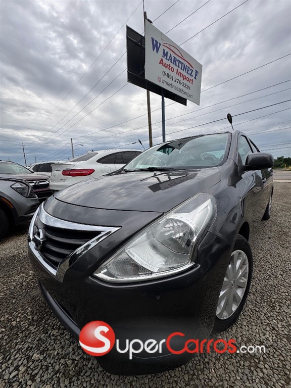 2019 Nissan Versa — foto 11 / 11